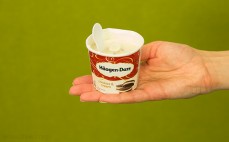 Porcja lodów Haagen-Dazs cookies & cream