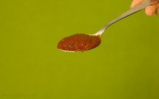 Łyżka ketchupu z octem balsamicznym, bazylią i oregano 