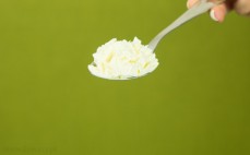 Łyżka margaryny Delma z jogurtem