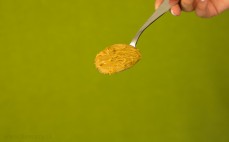 Łyżka masła orzechowego 30 % mniej tłuszczu