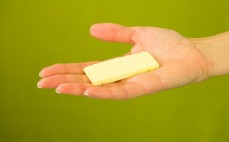 Plaster masła ekstra 83% tłuszczu