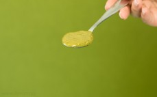 Łyżeczka masła z orzechów pistacjowych