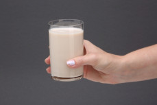 Mleczny napój o smaku malinowo-truskawkowym Protein Milk Shake