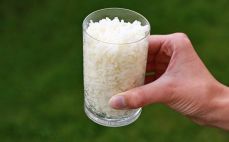 Szklanka ugotowanego ryżu Basmati