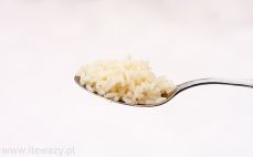 Łyżka ugotowanego ryżu parboiled