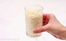 Szklanka ugotowanego ryżu parboiled