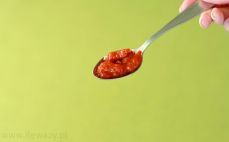 Łyżeczka sosu pomidorowego z warzywami