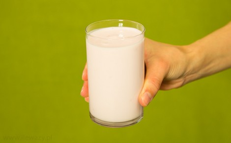 Jogurt o smaku poziomkowym