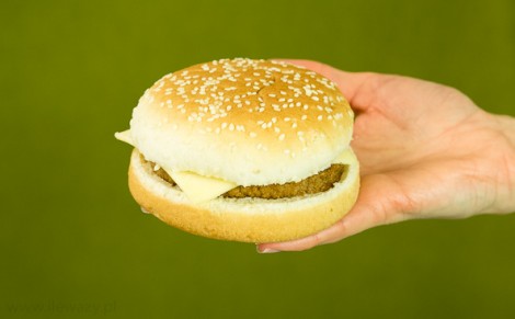 Hamburger wieprzowy w bułce Konspol