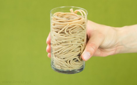 Makaron spaghetti z pszenicy płaskurka ugotowany