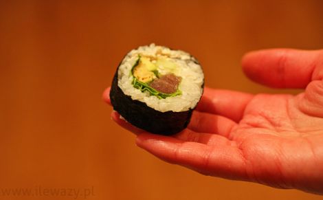 Sushi z surowym tuńczykiem